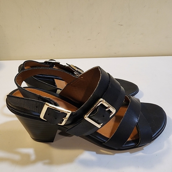 Euro Soft by Soft black leather heeled Strappy Sandals size 7M - Picture 2 of 11